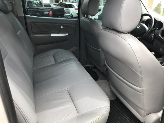 HILUX SRV CD 3.0 D-4D 4x4 DIESEL AUTOMÁTICA 2011/2011 - Foto 14