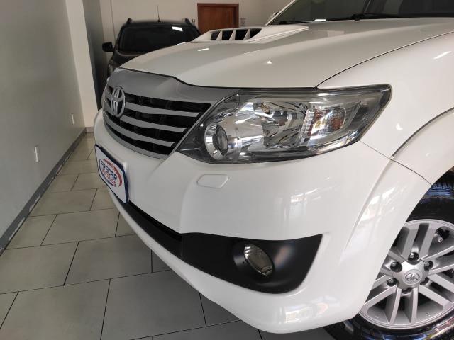 Hilux Sw4 SRV 3.0 T.D.I 4x4 Aut *7 lugares - Foto 2