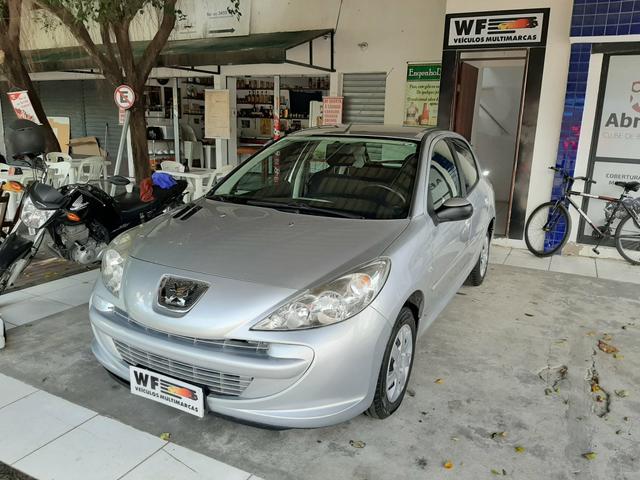 Peugot 207 xr 1.4 2013 revisado e com garantia oferta 17.900 financia sem entrada - Foto 2