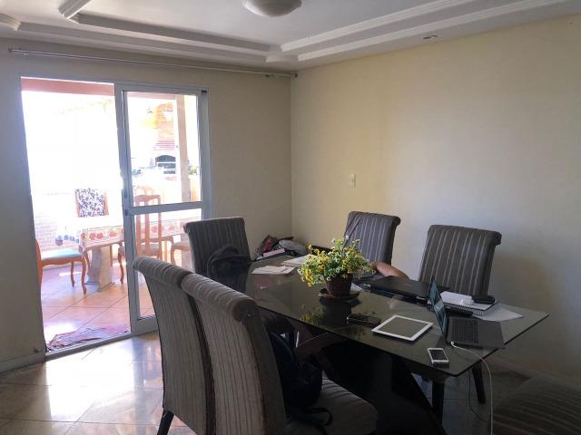 Casa Linear em Jardim Camburi
