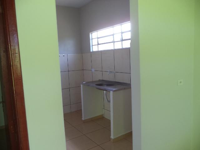 Casa de (01) quarto R$ 650,00 Incluso água- Piratininga - Foto 7
