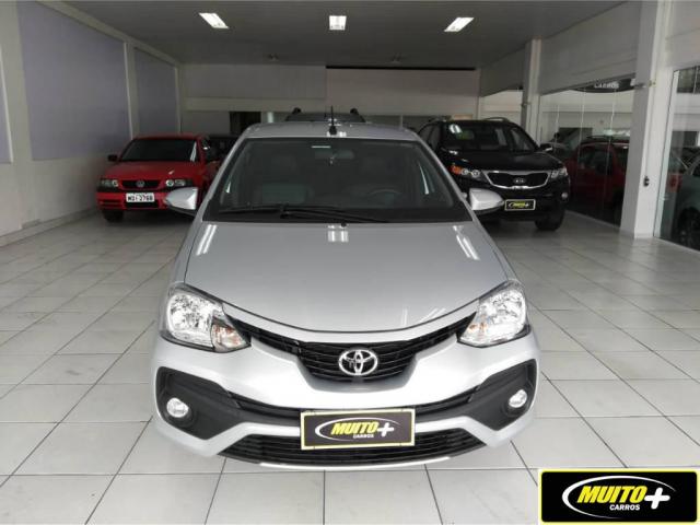 Toyota Etios PLATINUM - Foto 2