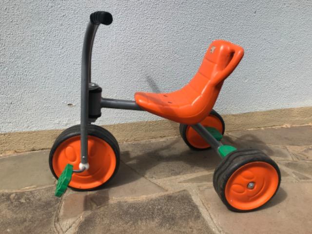 Triciclo Bandeirantes