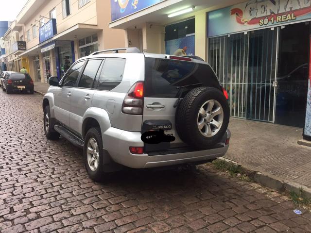 Toyota prado Land Cruiser 4x4 diesel 8 lugares 2005 - Foto 5