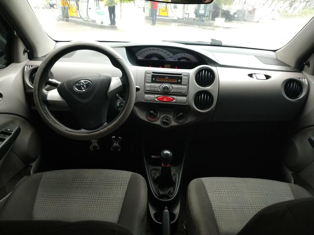Etios xs 1.5 2013 - Foto 7