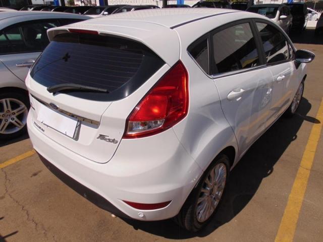 FORD FIESTA 1.6 TITANIUM HATCH 16V 2015 - Foto 4