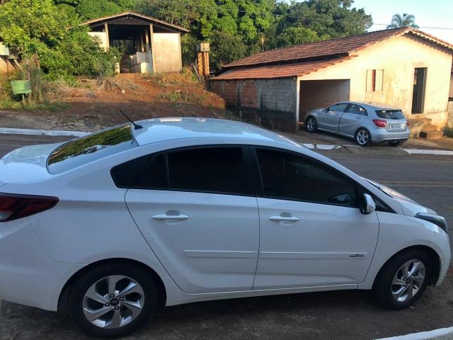 Vendo ou troco hb20 confort 1.6 - Foto 2