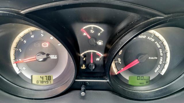 Fiesta Sedan 1.6 Class Bco couro extra 2011 - Foto 6