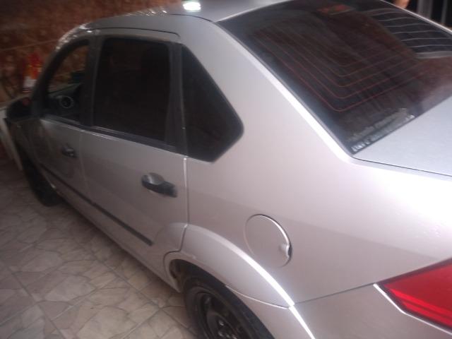 Vendo Ford Fiesta