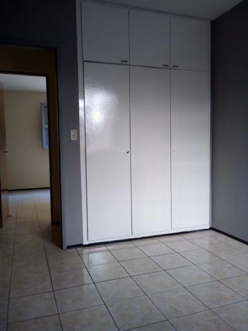 Aluga-se Lindo Apartamento no Bairro Damas no 1° Andar - Foto 13