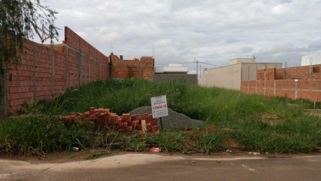 Terreno com escritura registrada no Residencial Souza Queiroz em Cosmópolis-SP. (TE0081)