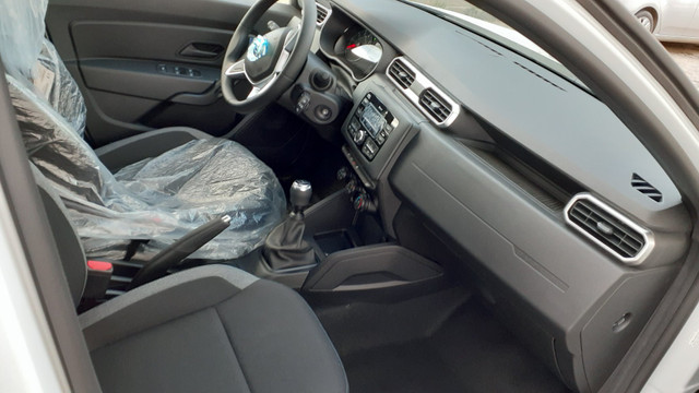 Nova Duster Zen cambio mecanico 1.6 20/21 - Foto 3
