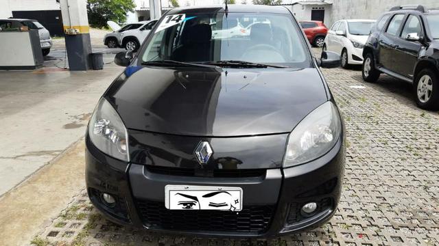 Sandero Expression 1.0 2014 Completo