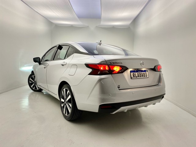 VERSA 2021 1.426 KM !