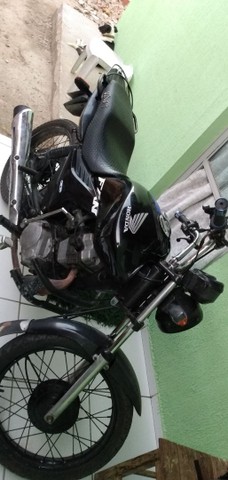 VENDE-SE UMA MOTO FAN 125KS EM PACATUBA