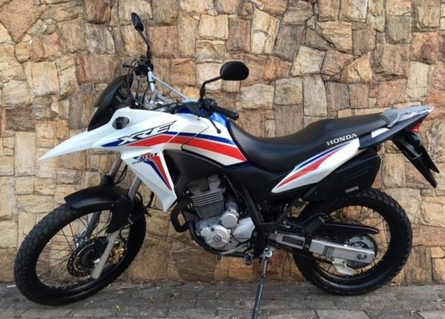 HONDA XRE 300 BRANCA
