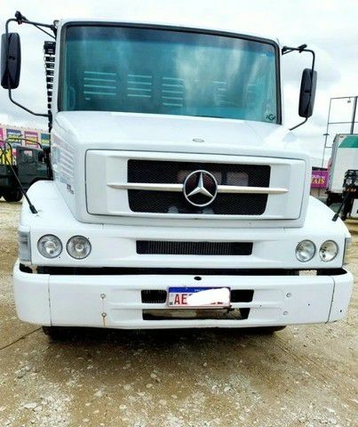 CAMINHÃO MERCEDES