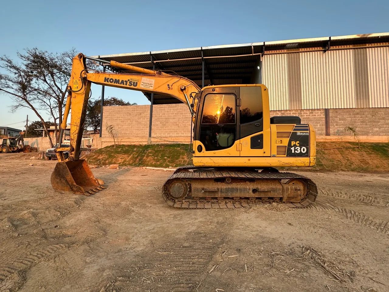Escavadeira Komatsu PC 130 2019
