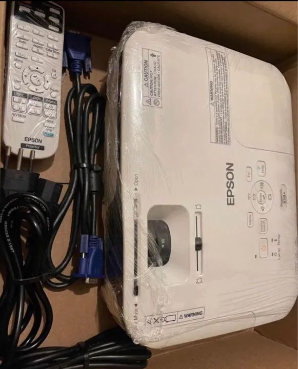 Projetor e Data show profissional Epson X14 Hdmi  - Foto 3
