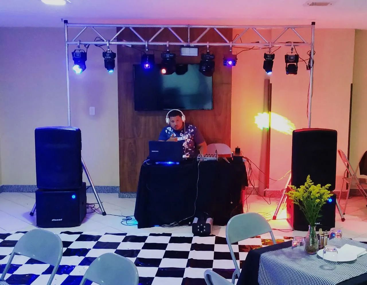 DJ THIAGO DE NITERÓI SOM & ILUMINAÇÃO  - Foto 3