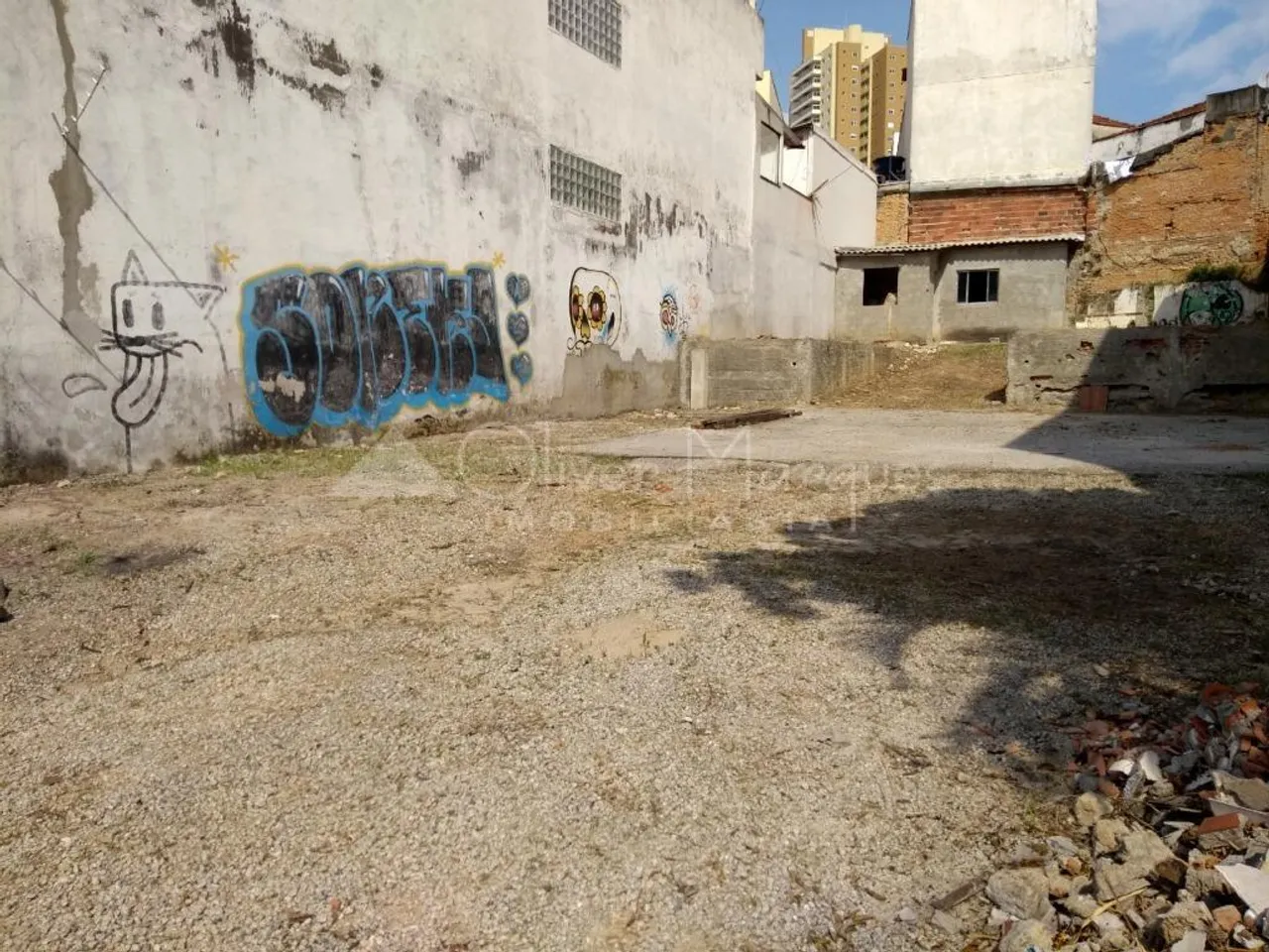 Terreno Padrão à venda na Lapa, São Paulo - Com água e canil