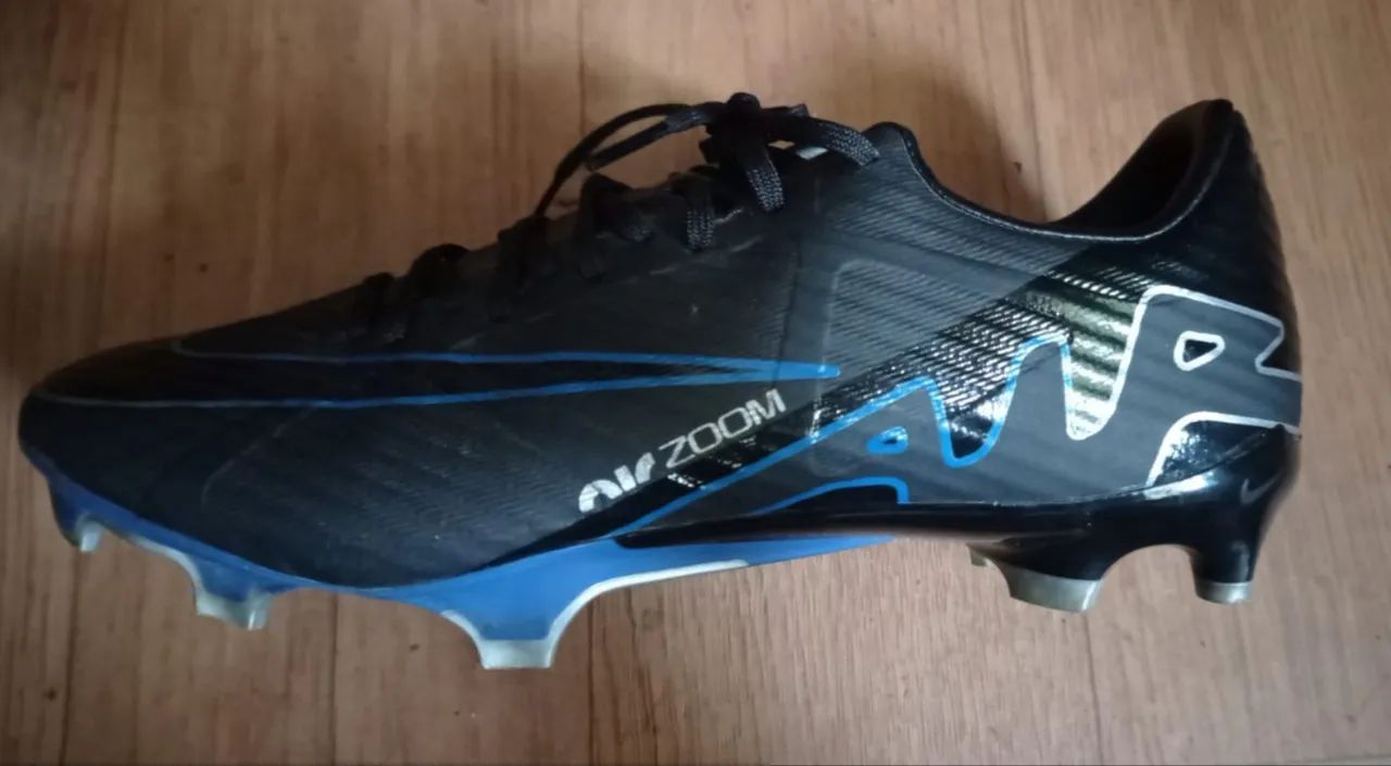Chuteiras Nike Air Zoom - Tamanho 37