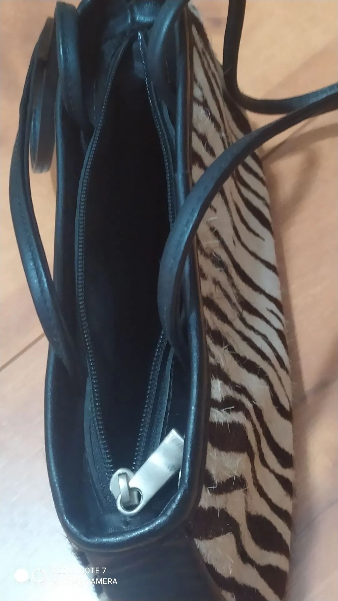 Bolsa e Mule couro zebra natural  - Foto 3