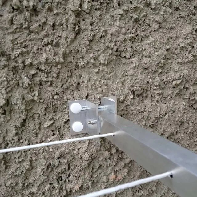 Varal De Parede Aluminio  Reforçado Até 50 Kg - 4 Metros - Foto 2