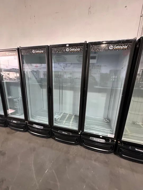 Expositor 3 portas cervejeira 1450 litros 