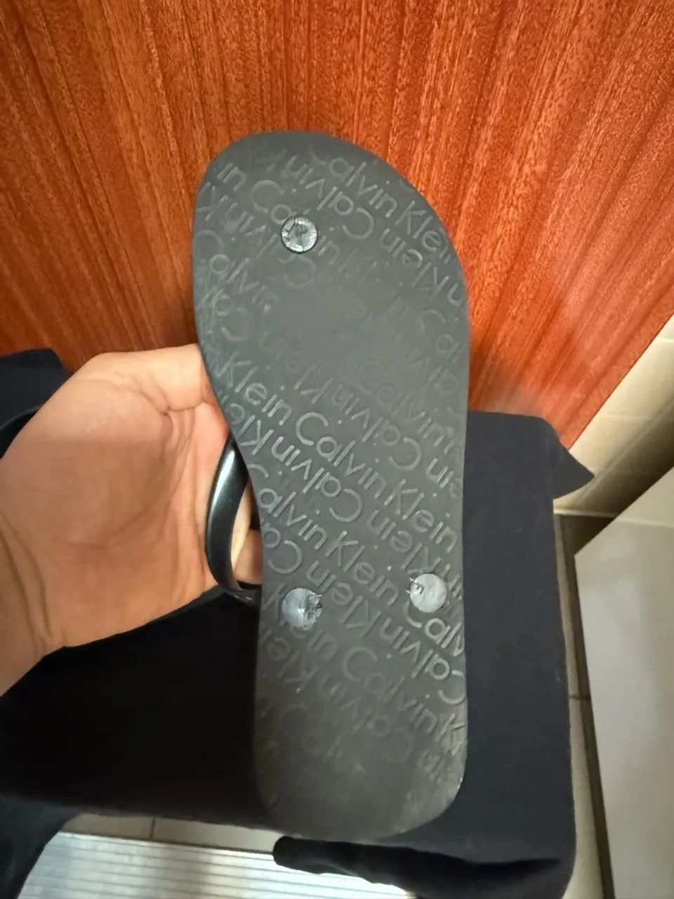 Chinelo Calvin Klein Preto - Foto 5