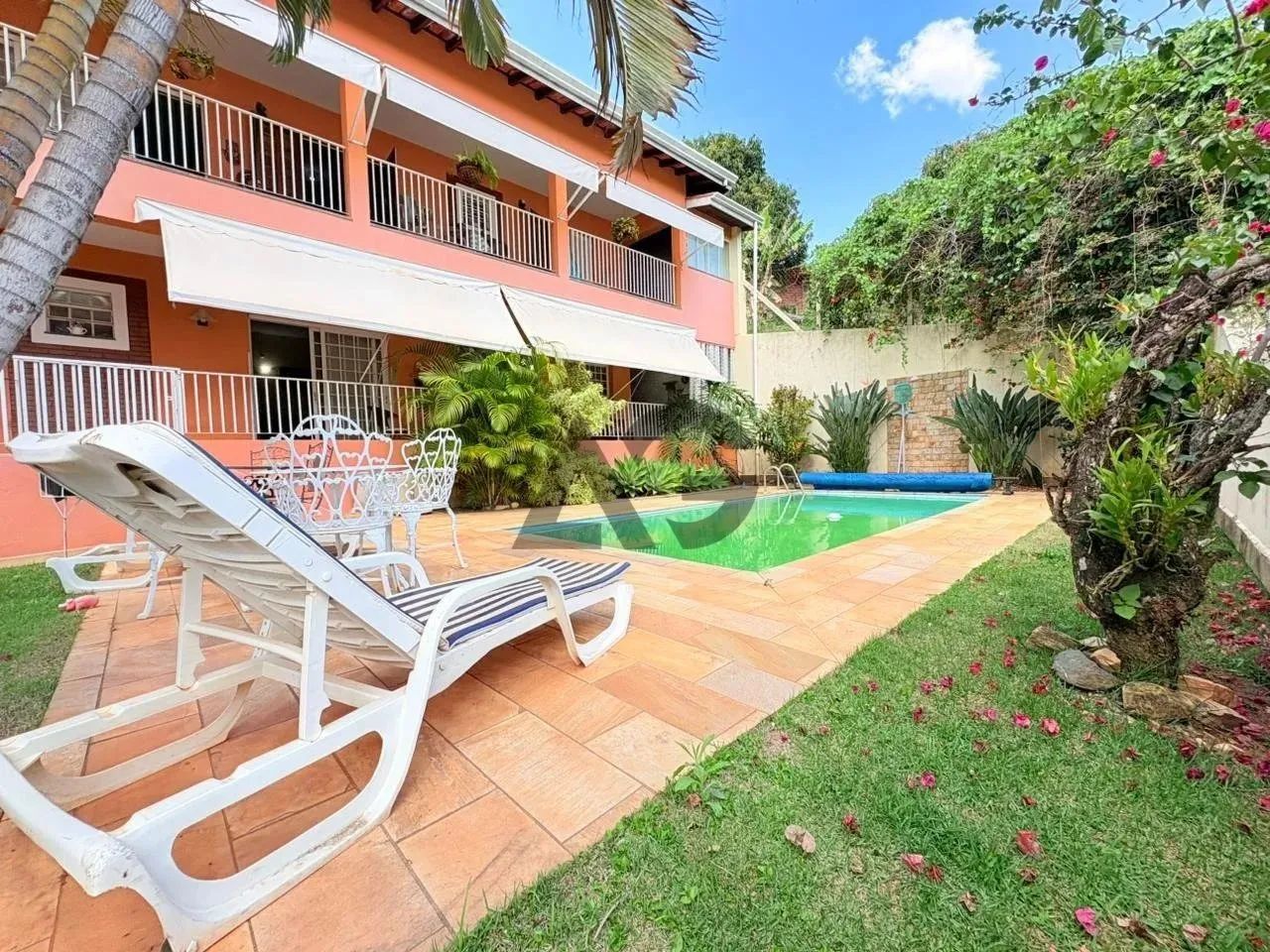 Casa | 4 Dormitórios, Suítes, Piscina e Gourmet | em Serra Negra-SP
