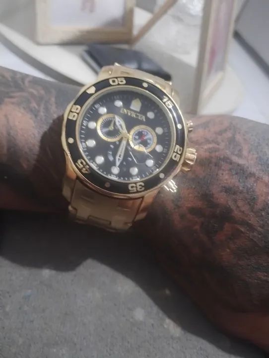 Relógio Invicta Masculino Dourado - Foto 2