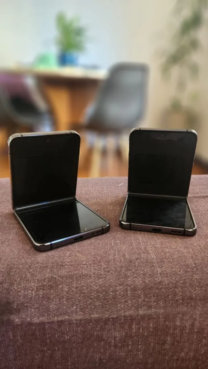 Kit 2 x Galaxy Z Flip 5 256Gb