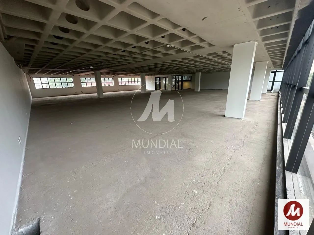 Salão/Galpão (outros) , elevador