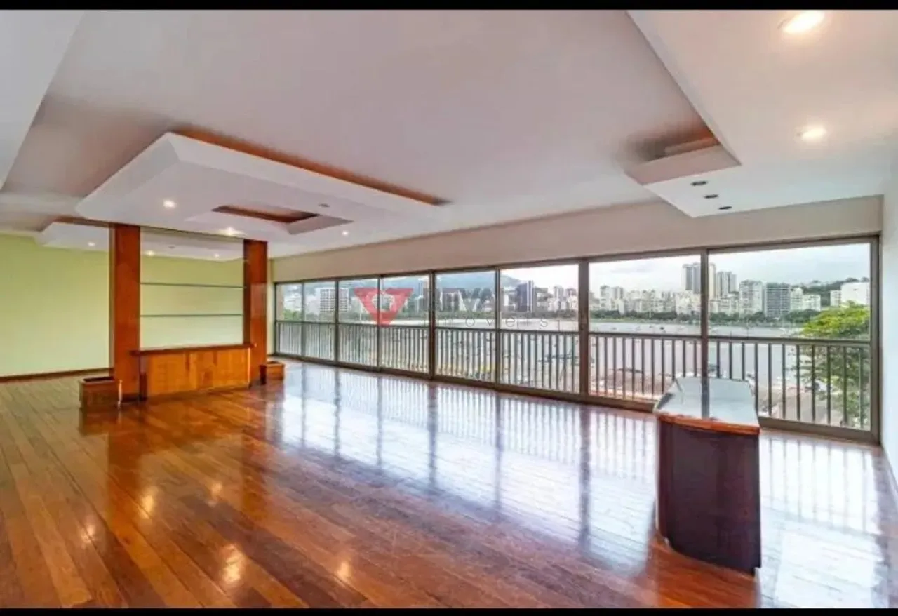 Venda de Apartamento em Botafogo, RJ