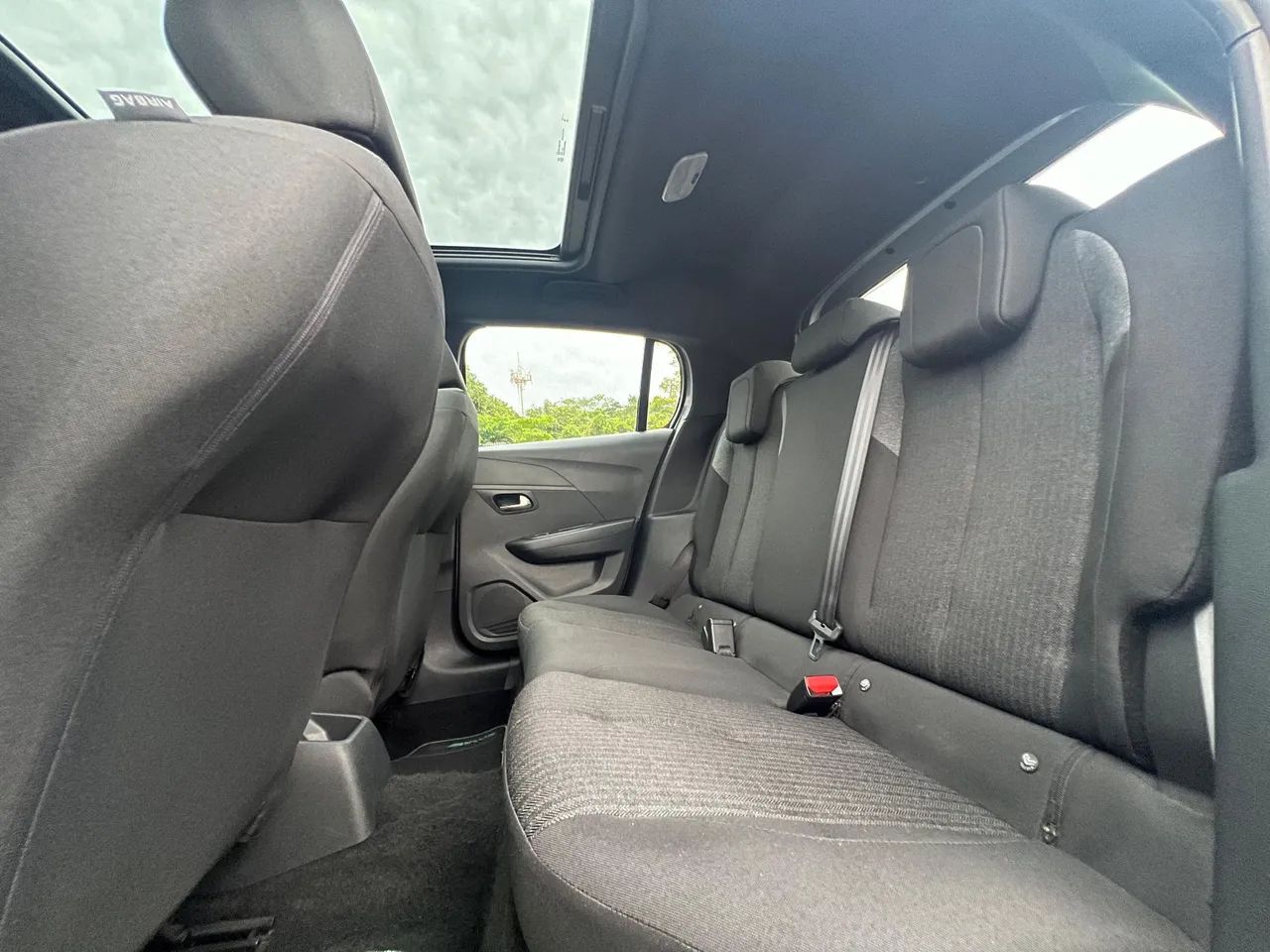 Peugeot 208 Style 1.0 Flex 6V 5P Mec. 2024 - Foto 13