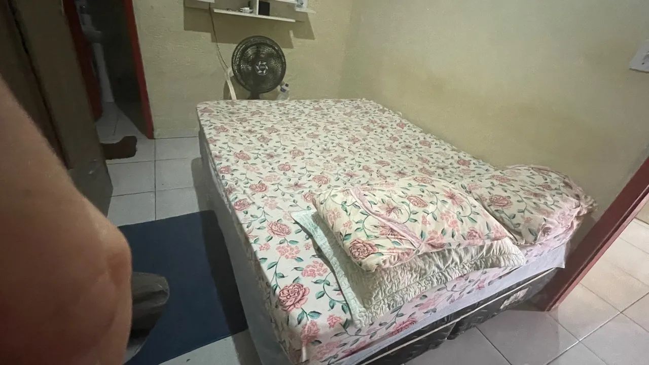 Cama king de casal com colchão - Foto 2