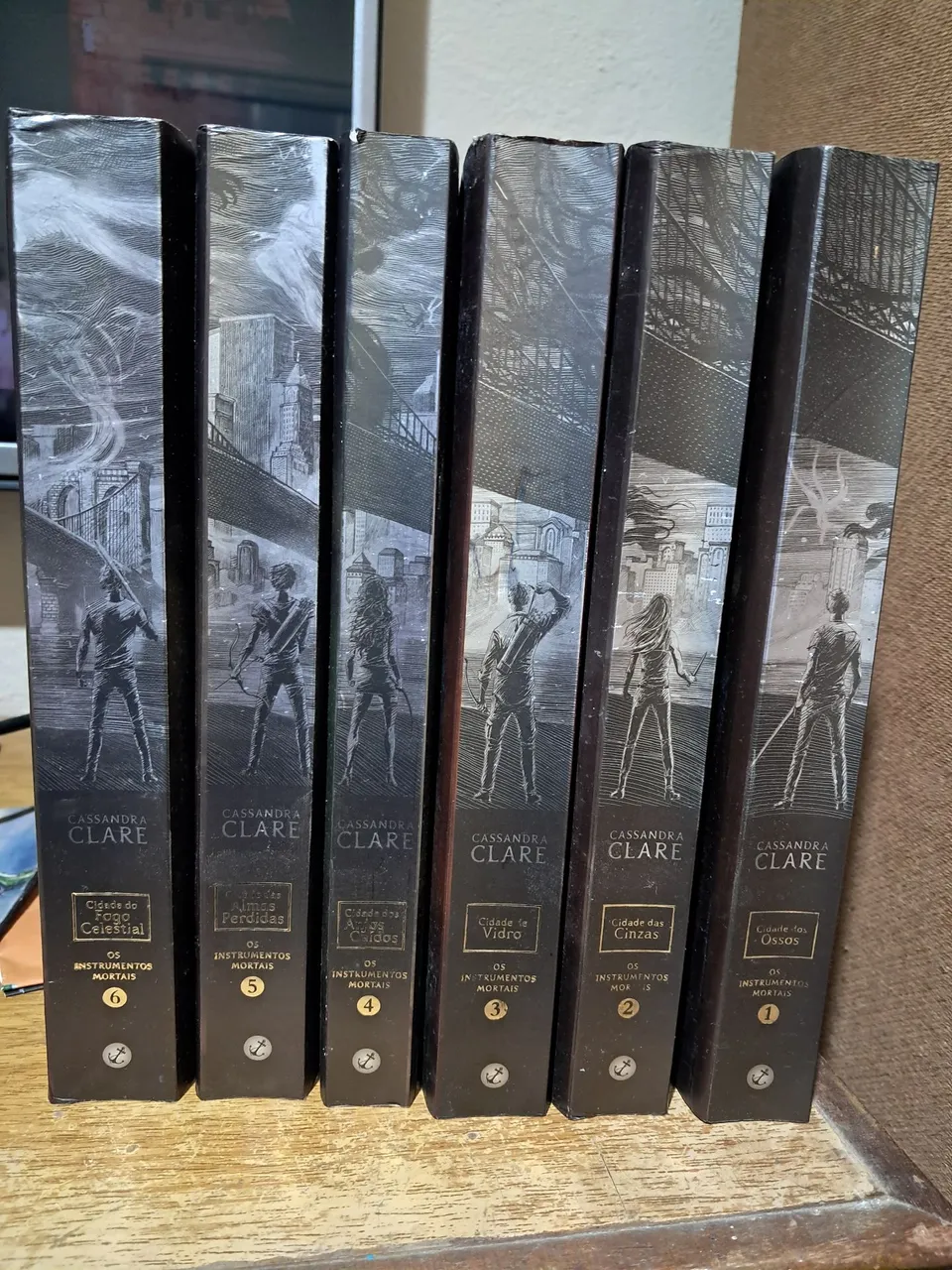 Coleção Os Instrumentos Mortais - Cassandra Clare