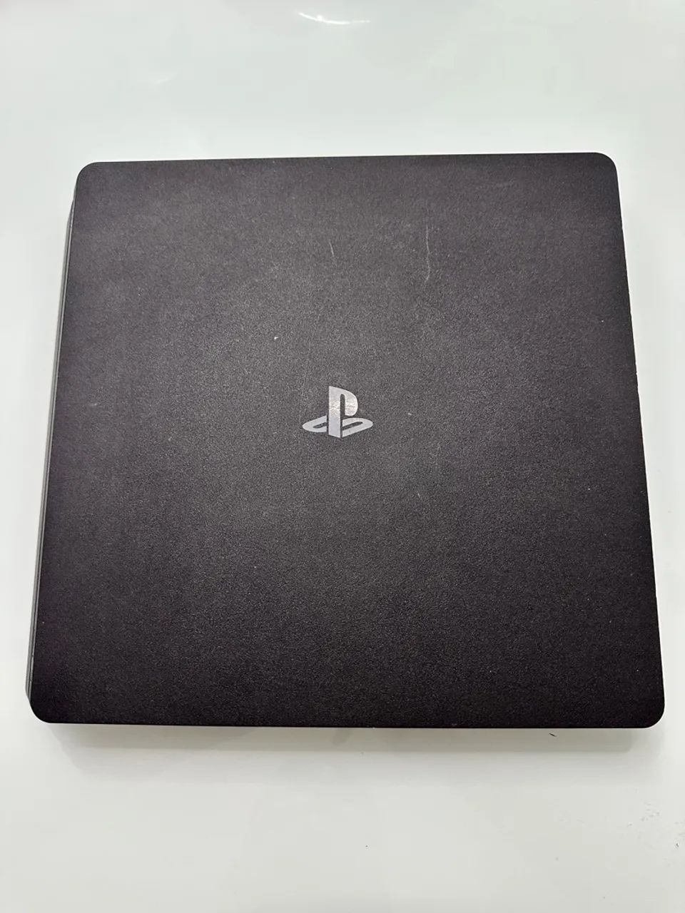 PlayStation 4 1Tb com 2 controles  - Foto 2