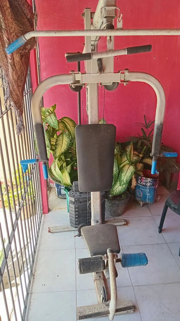 Aparelho de musculação completo