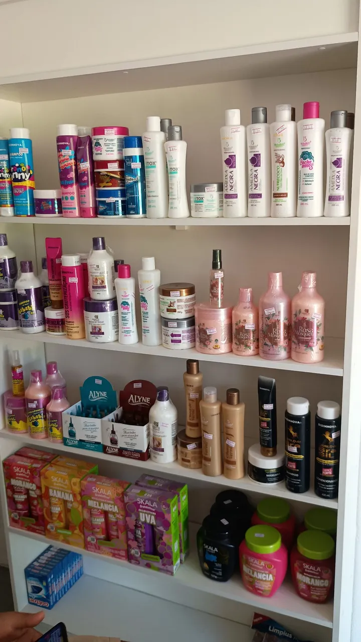 Prateleiras para cosméticos e produtos de beleza