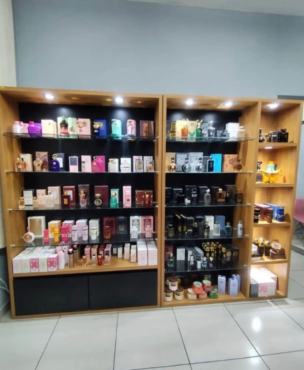 Movel expositor em MDF - Faça seu projeto personalizado  - Foto 2