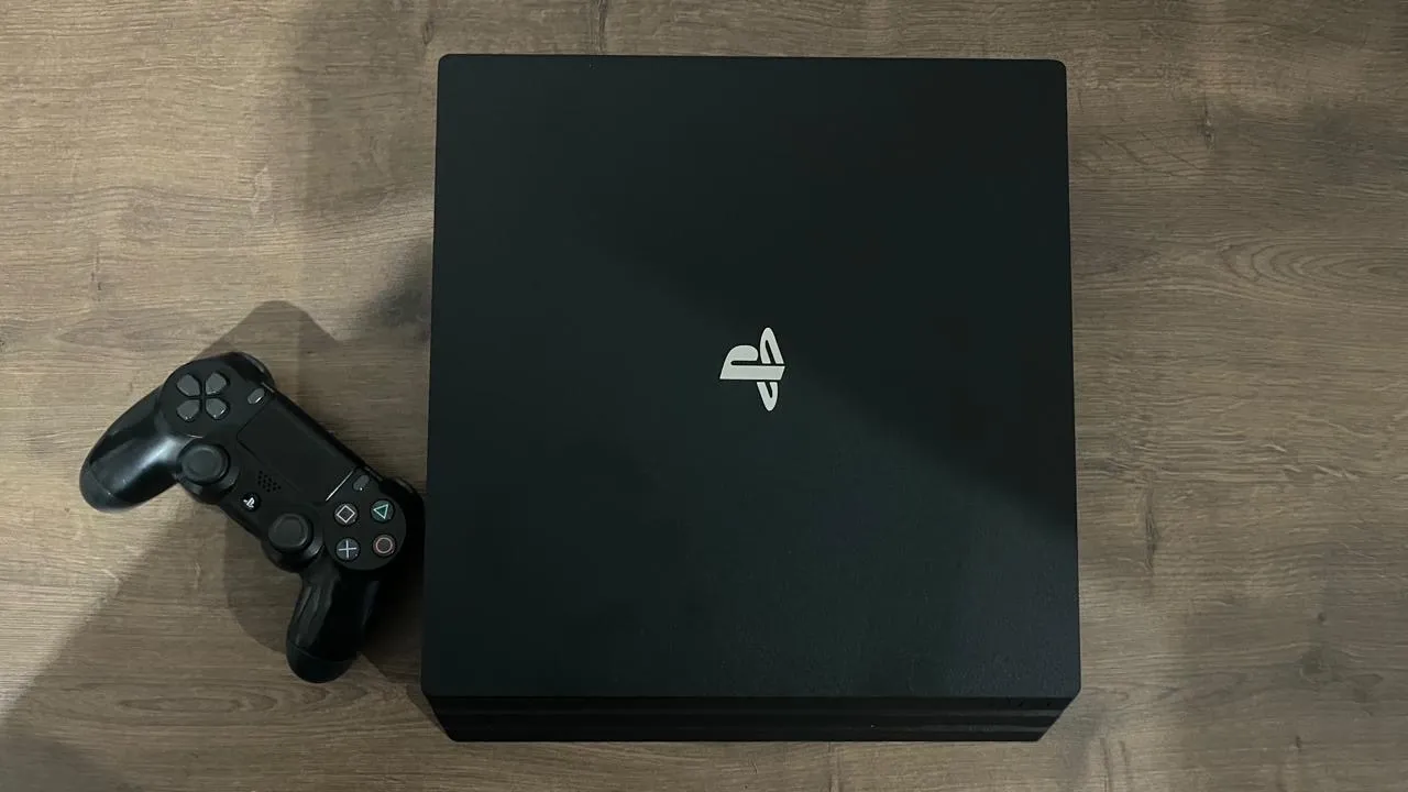 PS4 PRO 1TB