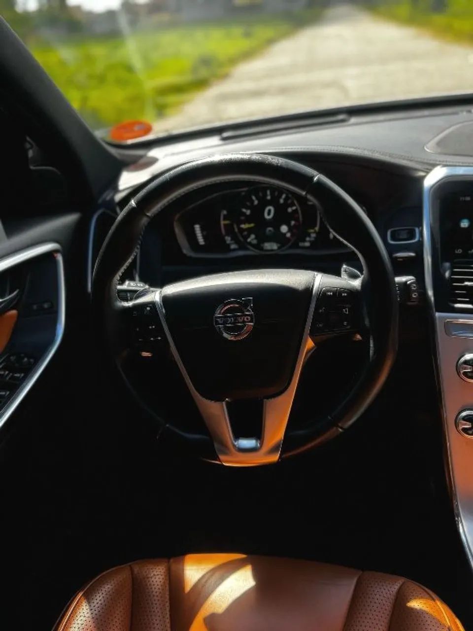 VOLVO XC60 T5 INS 2.0 2017 - Foto 4