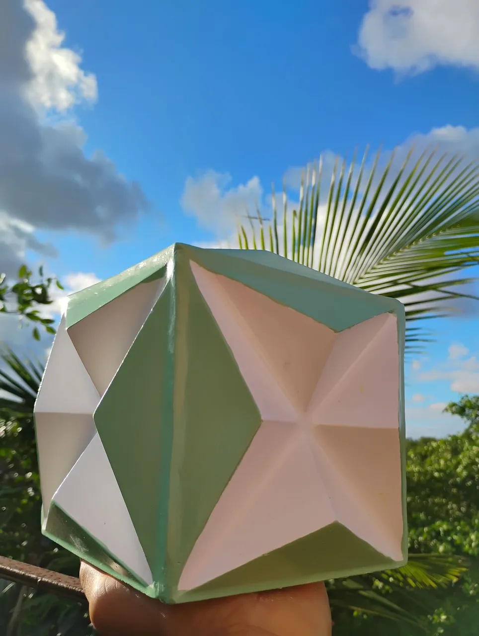 Vaso Decorativo/ cofre Geométrico Verde e Branco