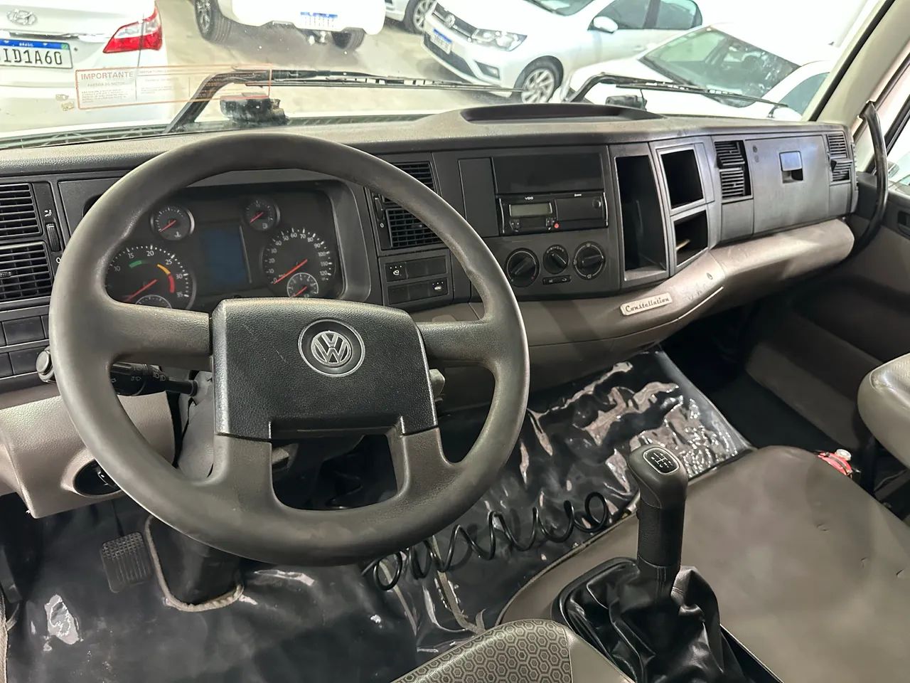 VOLKSWAGEN CONSTELLATION 24.280 6X2 - Foto 14