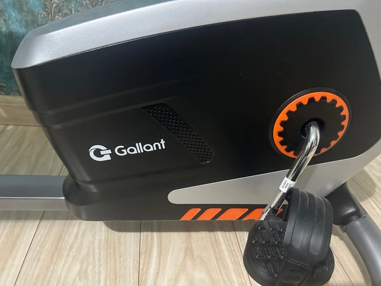 Bicicleta de academia com encosto reto  - Foto 4