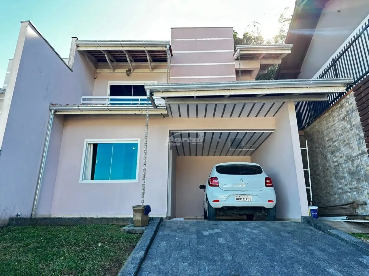 Lindo sobrado com 3 quartos na Fortaleza Alta!