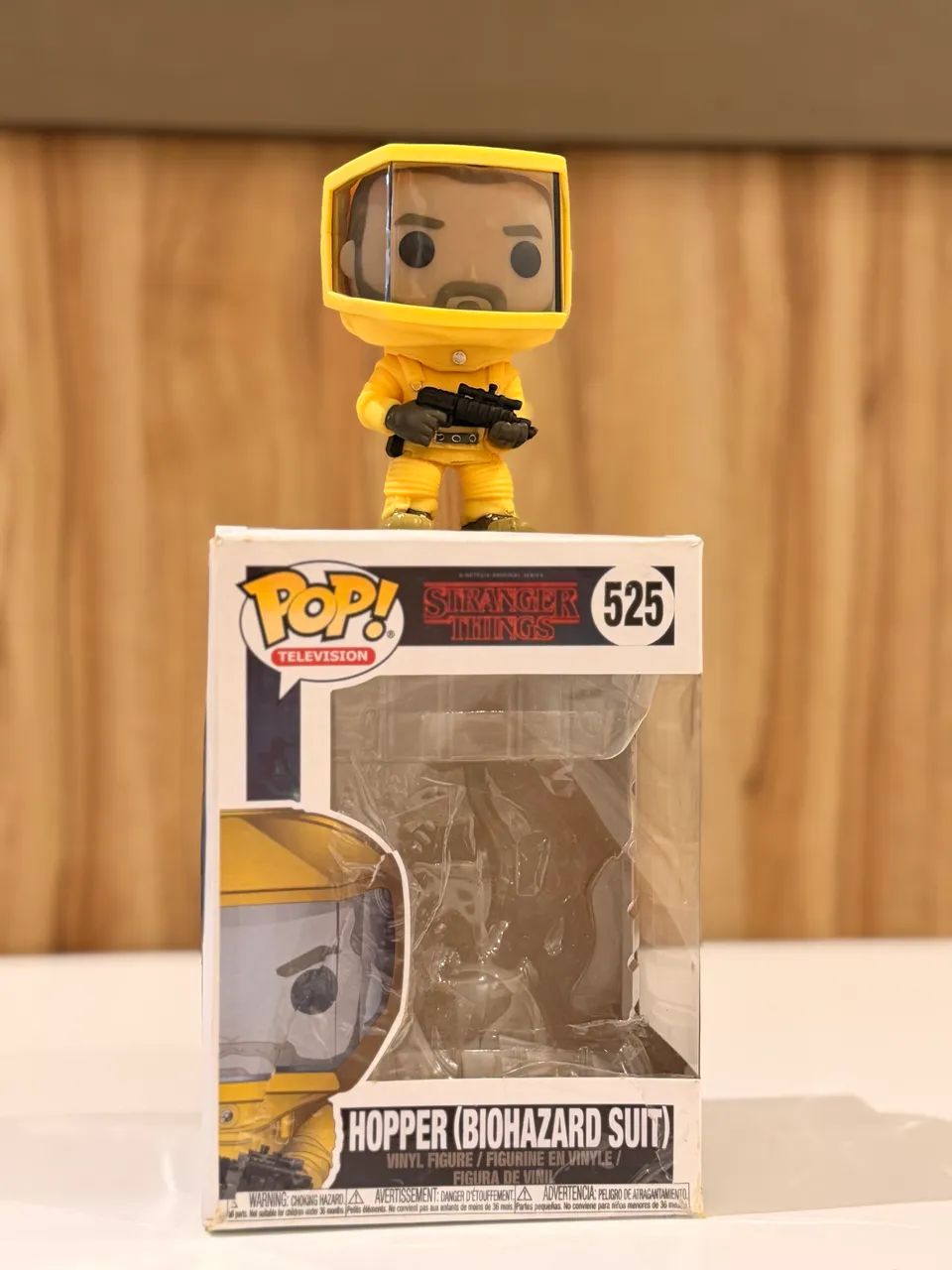 Funko Pop Stranger Things Hopper (Biohazard Suit) 525 - Foto 3