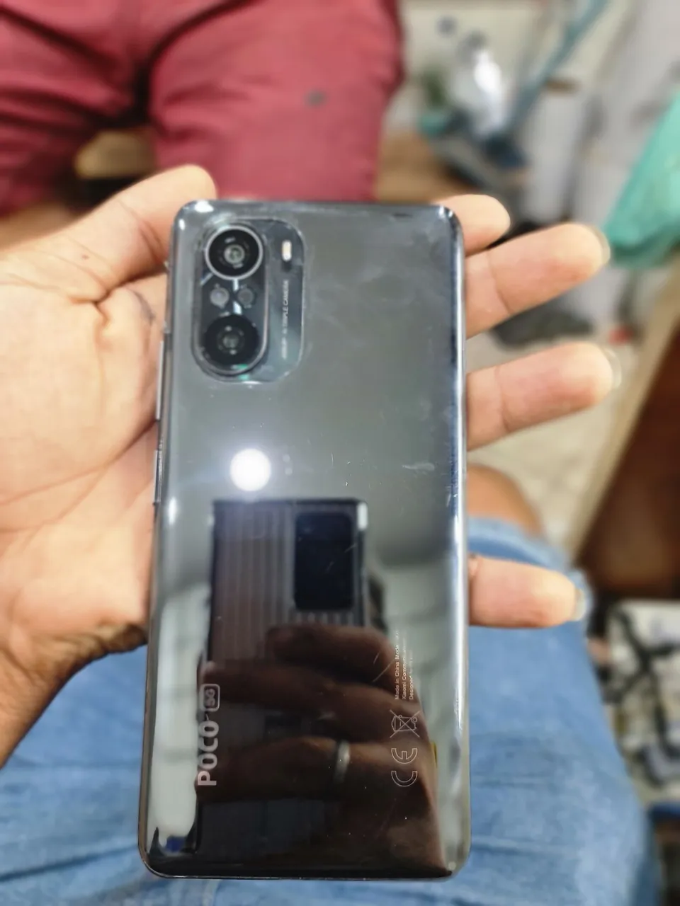 Poco f3 em perfeito estado